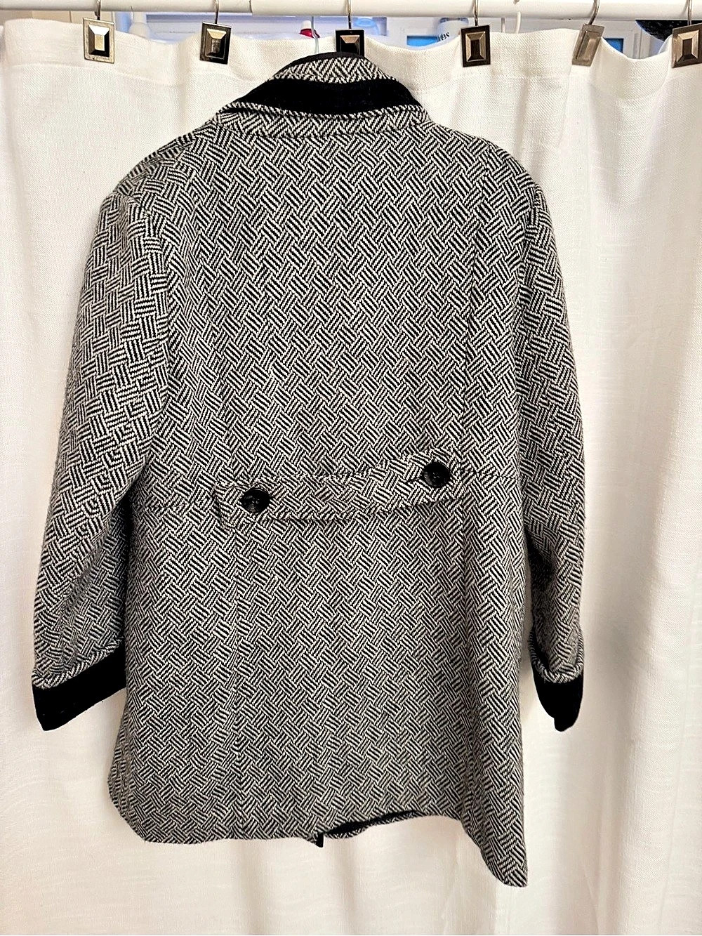 24” ptp Cleo Petite Wool Blend A-Line Coat – Size 14 Petite – Black & Ivory Herr - Picture 8 of 15